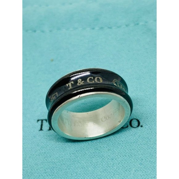 TIFFANY & CO SILVER TITANIUM 1837 RING SIZE 5.75 POUCH INCLUDED - Picture 5 of 8